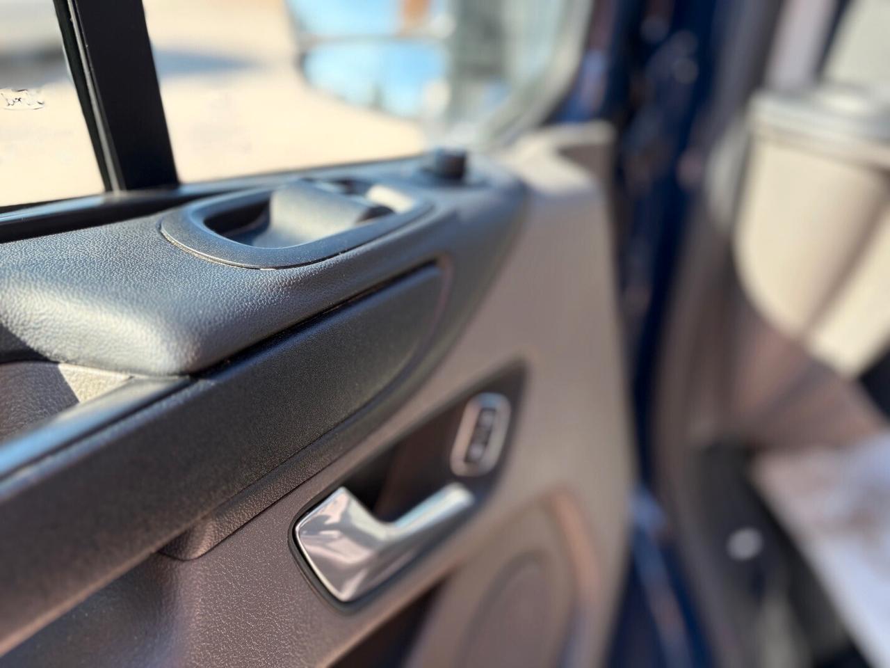 Ford Transit Custom 320 2.0 TDCi PL Combi Entry