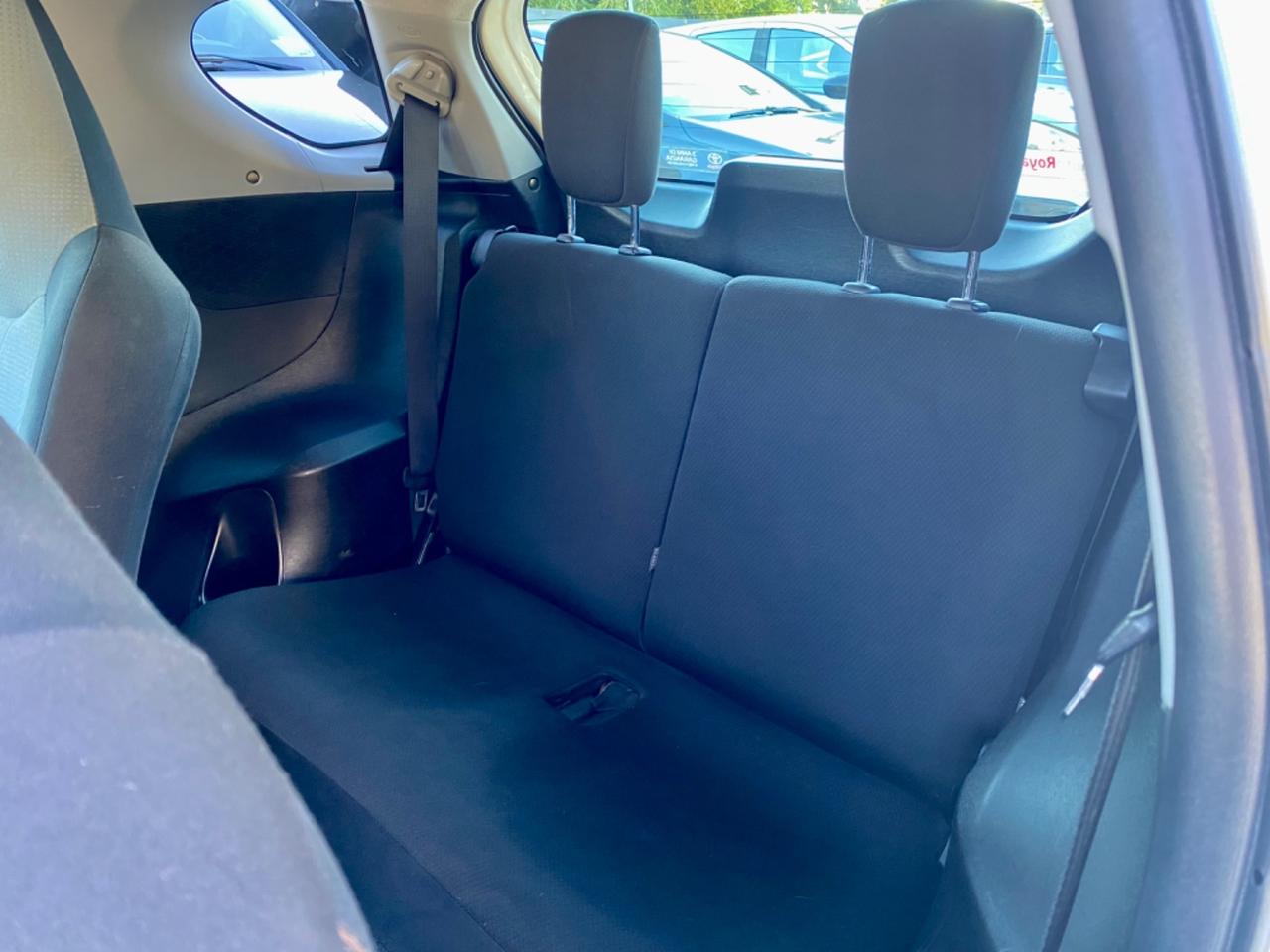 Toyota iQ 1.0 CVT Lounge