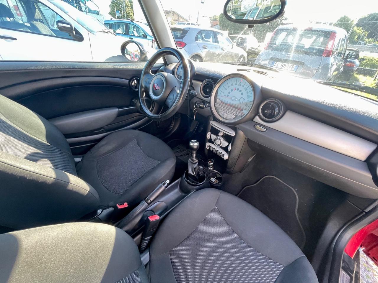 Mini 1.4 16V One Chili
