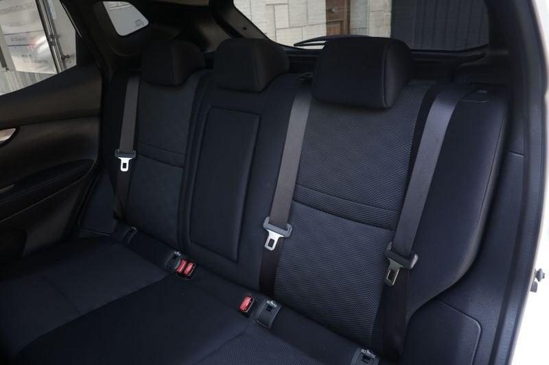 Nissan Qashqai Nissan Qashqai 1.5 110 dCi N-Connecta ANNO 2017