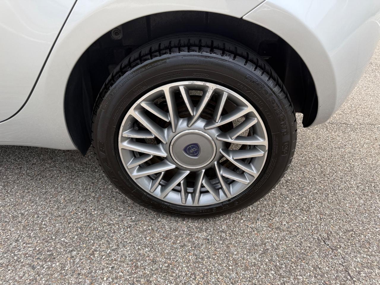 Lancia Ypsilon 1.2 69 CV 5 porte GPL Ecochic Gold*Aux*Usb
