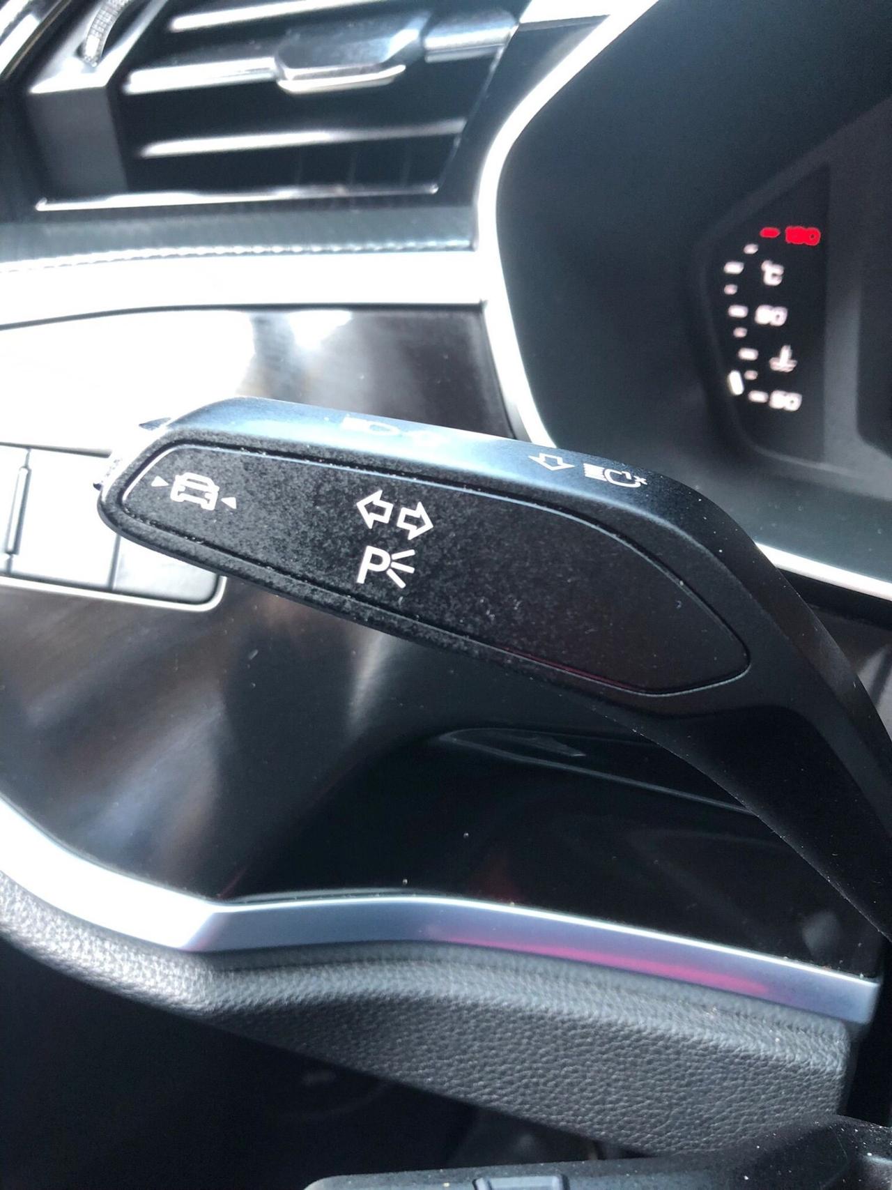 Audi Q3 35 TDI S tronic Business