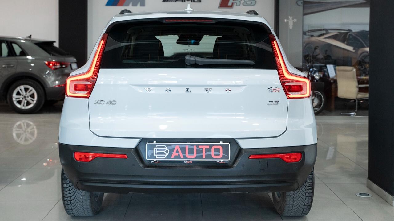 Volvo XC40 2.0 D3 150 CV MOMENTUM PRO AUTO NAVI LED FULL OPTIONAL