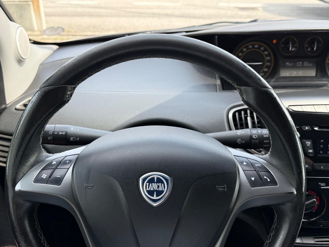 Lancia Ypsilon S momodesign 1.2 69 CV 5 porte