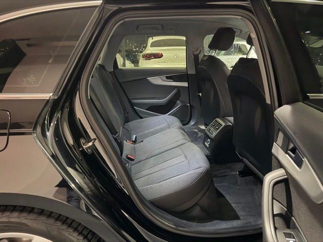 AUDI A4 Avant 40 TDI 190CV S tronic Sport