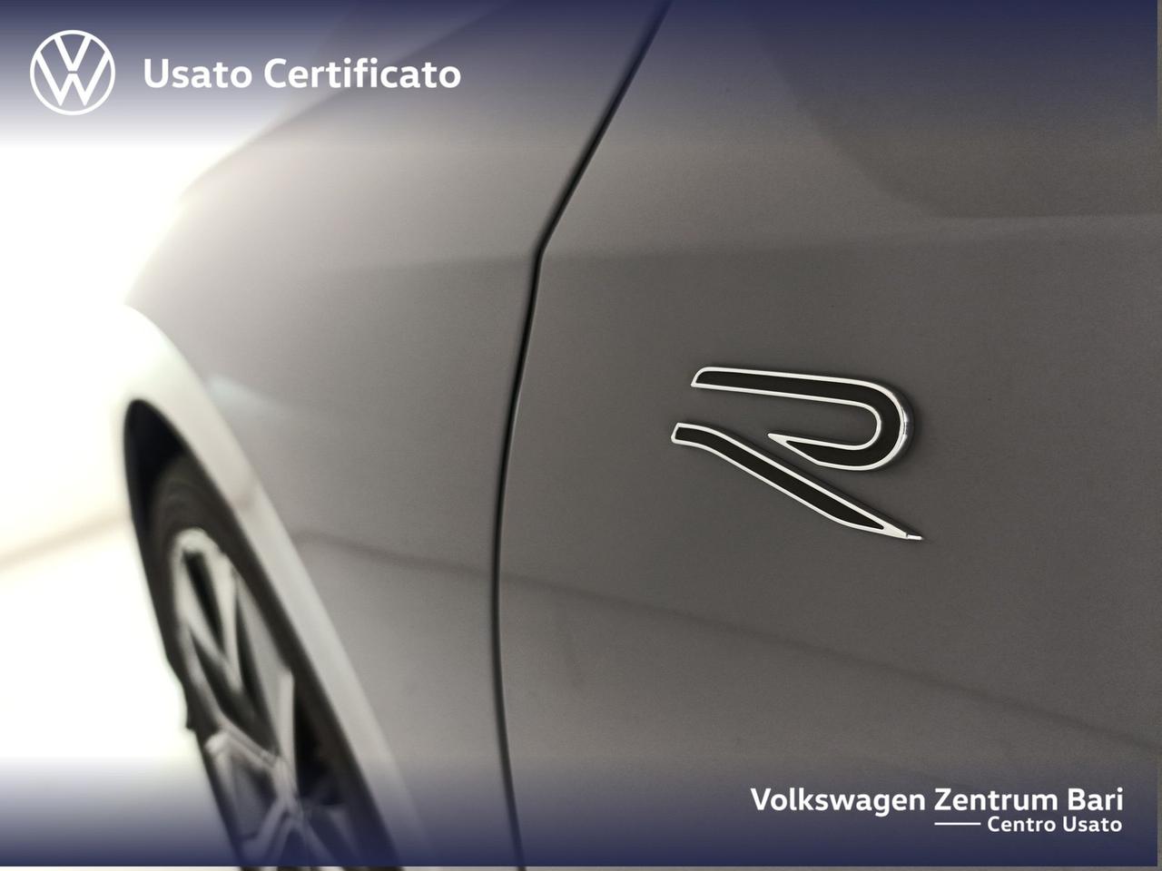 Volkswagen Golf 2.0 tdi r-line 150cv dsg