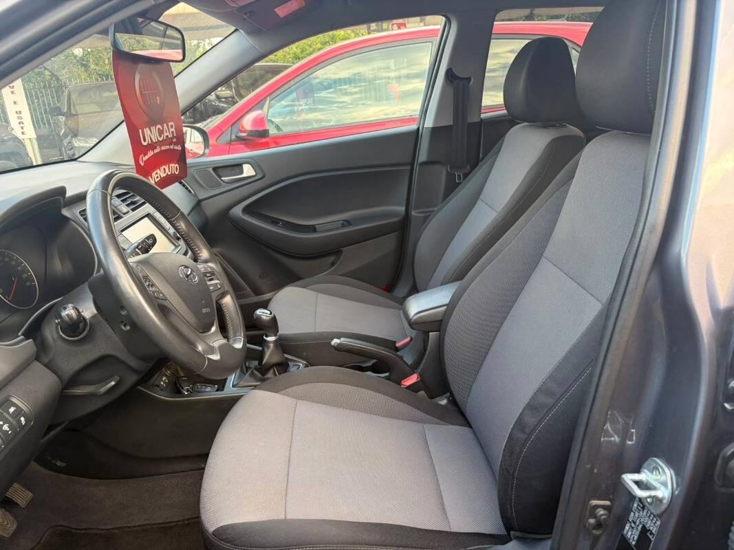 Hyundai i20 5 Porte 1.2 mpi Connectline 75cv 5p