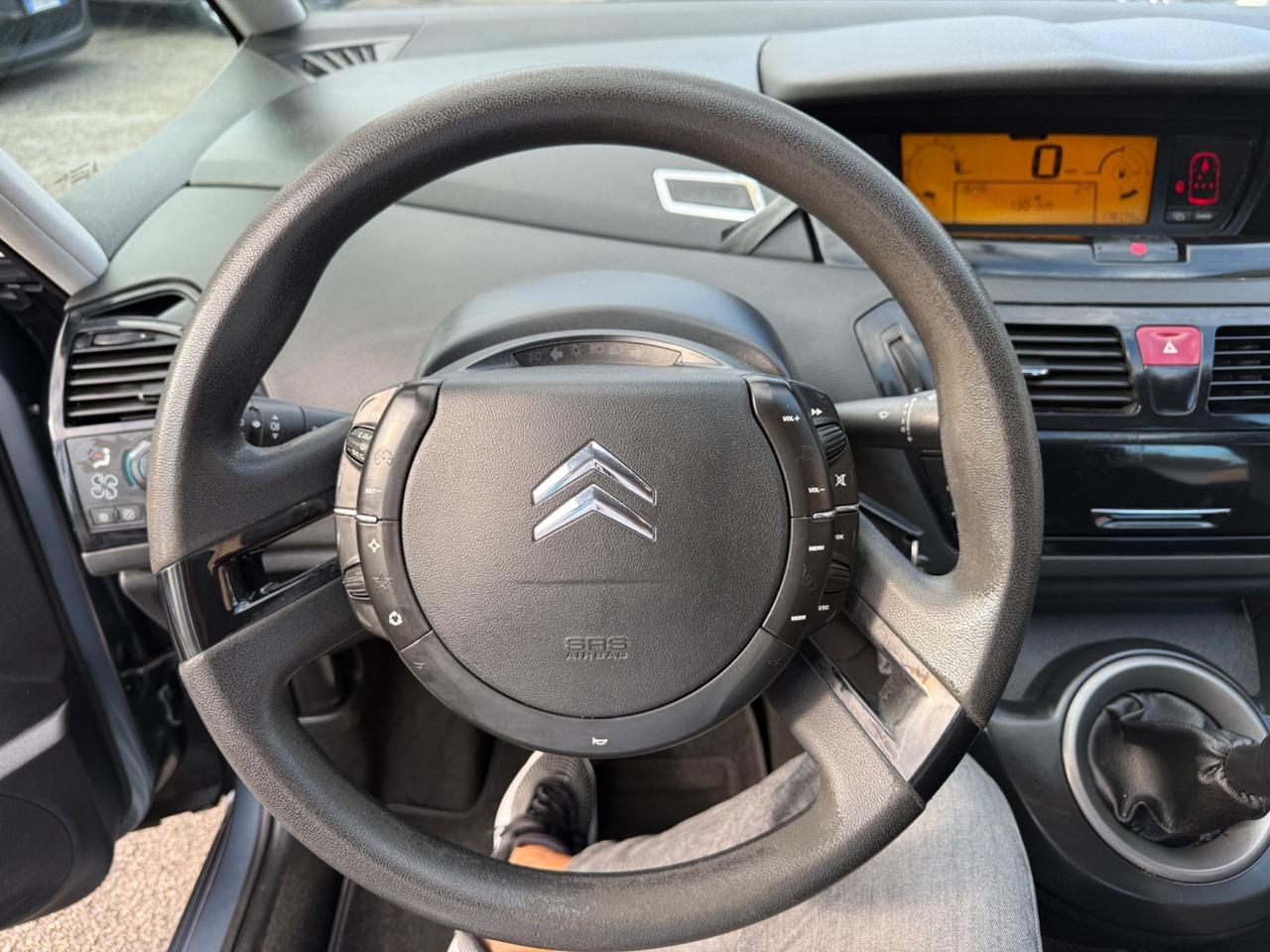 Citroen C4 picasso 1.8 gpl elegance
