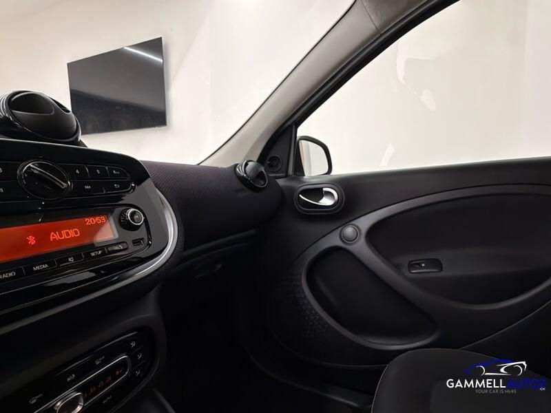 smart forfour 70 1.0 52kW AUTOMATICO