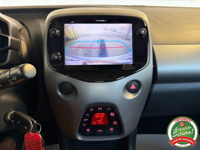 TOYOTA Aygo Connect 1.0 VVT-i 72 CV x-play PREZZO REALE