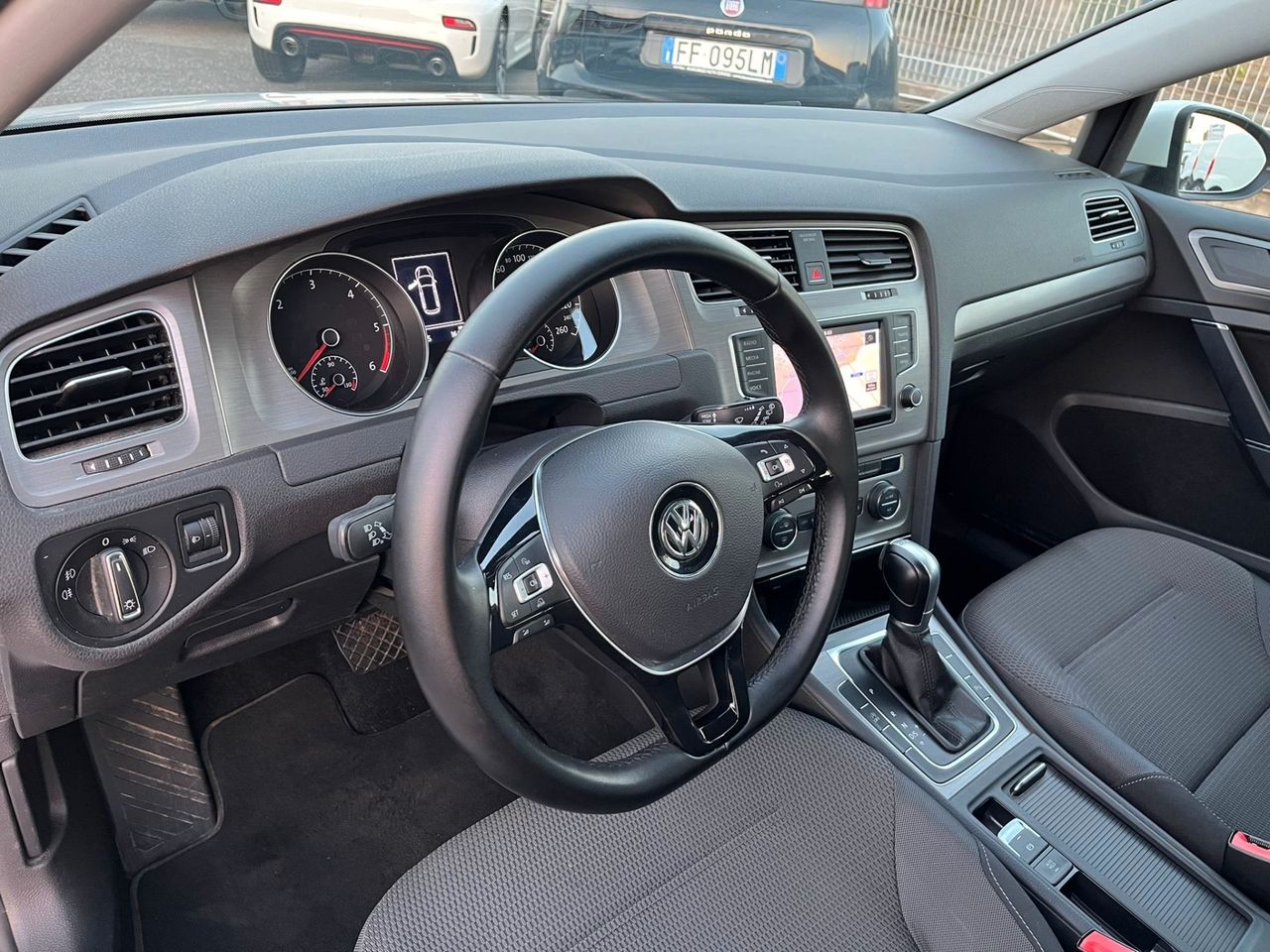 Volkswagen Golf 1.6 TDI 110 CV DSG 5p. Business BlueMotion Technology