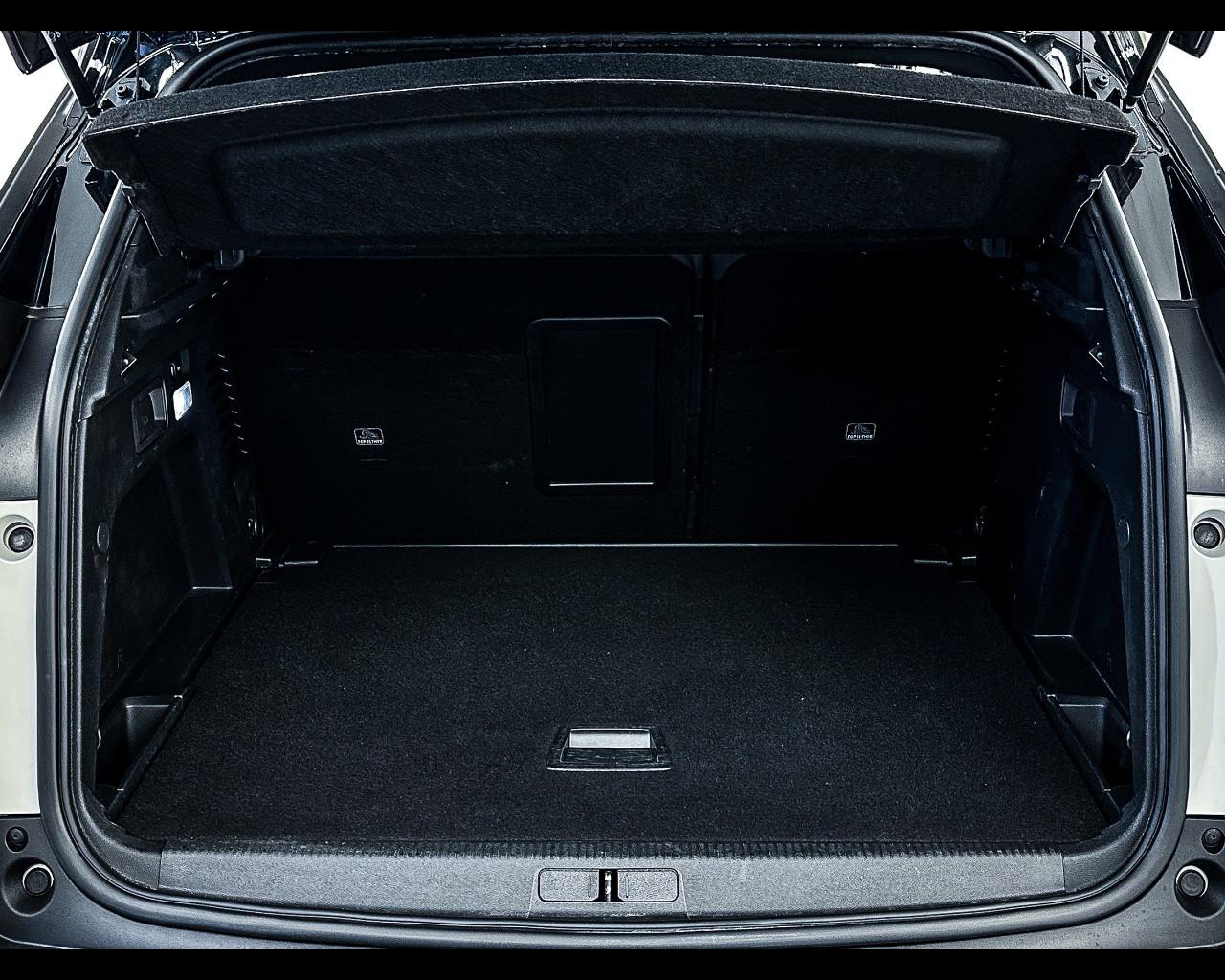 PEUGEOT 3008 2ª serie - 3008 BlueHDi 130 S&S EAT8 Allure