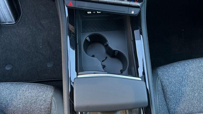 Renault Rafale techno full hybrid E-Tech 200 cv MY25