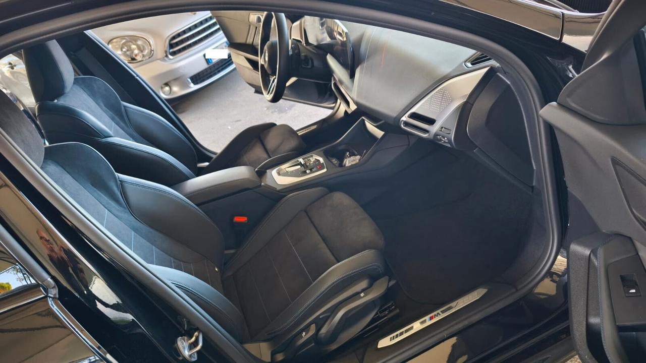 Bmw 118 118d 5p. MSport Design