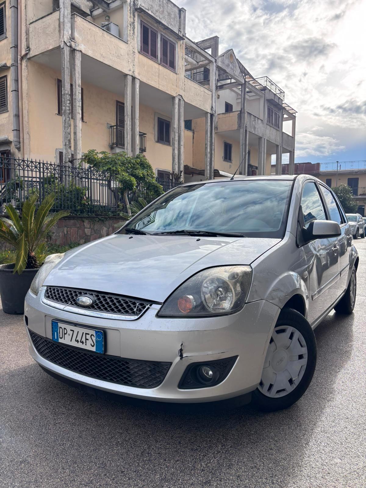 Ford Fiesta 1.4 TDCi 5p. Ghia