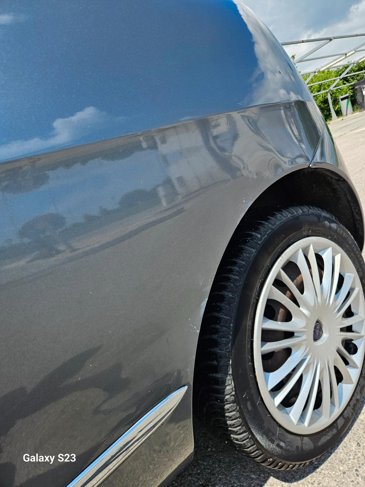 Lancia Ypsilon 1.2 69 CV Diva