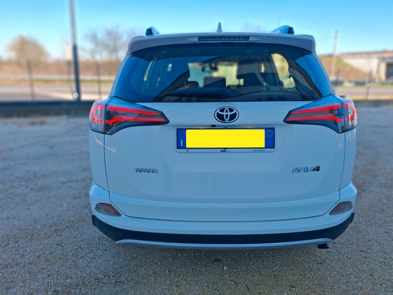 Toyota RAV 4 RAV4 2.0 D-4D 2WD Style