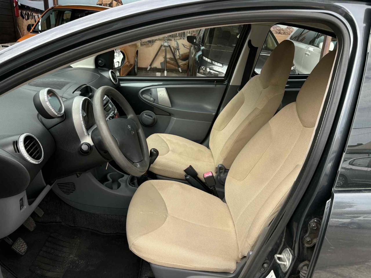Peugeot 107 1.0 68CV 5p. Urban Move