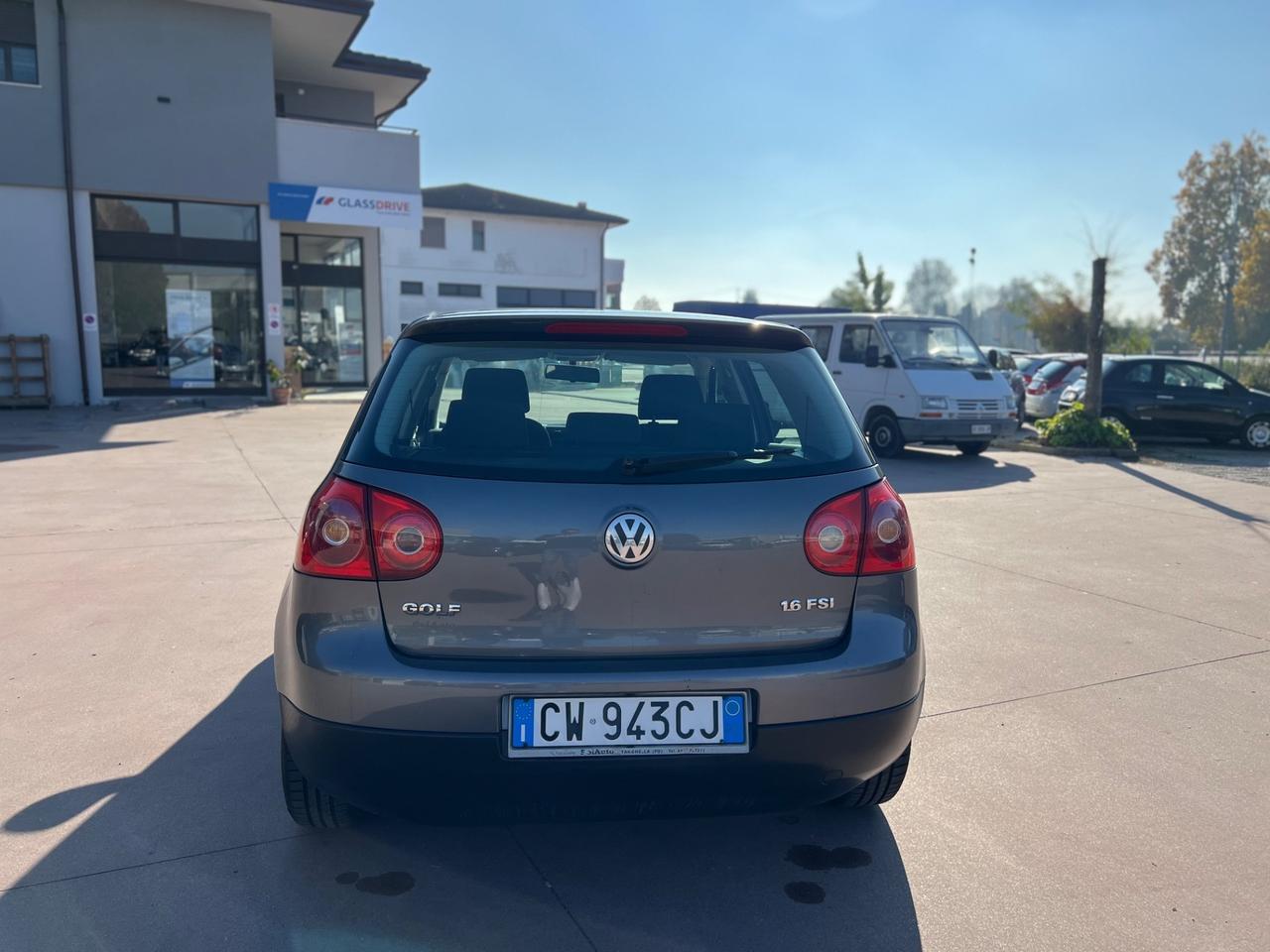 Volkswagen Golf 1.6 16V FSI 5p. Comfortline