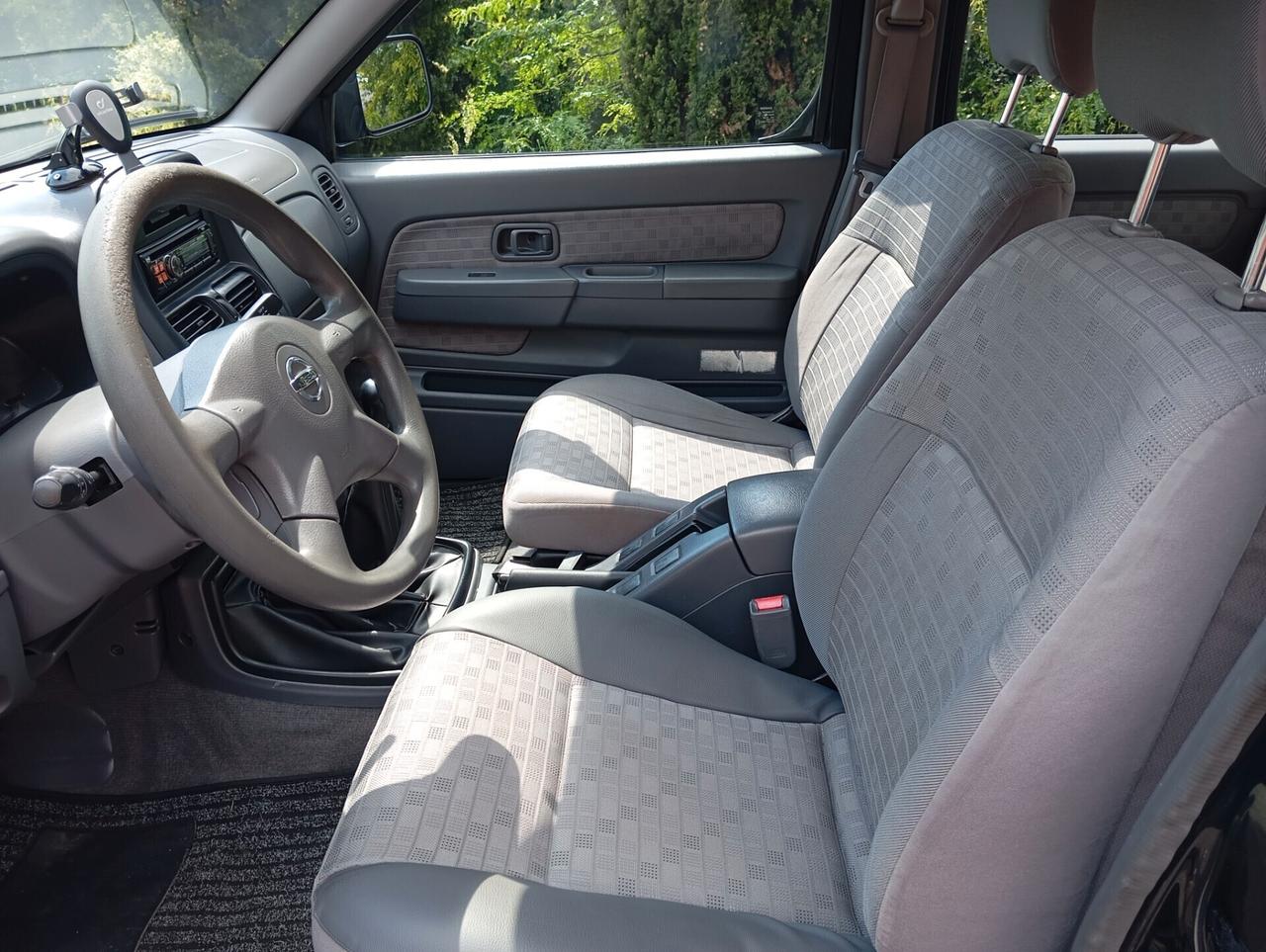 Nissan Navara 2.5 dCi 4 porte Double Cab Permute 4X4