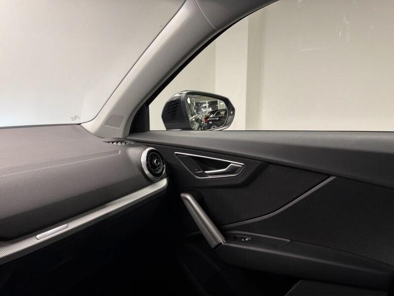 Audi Q2 Audi Business 30 TDI 85(116) kW(CV) 6-marce