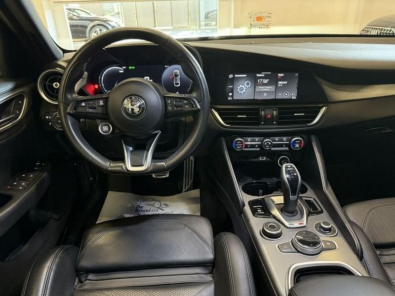 Alfa Romeo Giulia 2.2 Turbodiesel 210 CV AT8 AWD Q4 Veloce