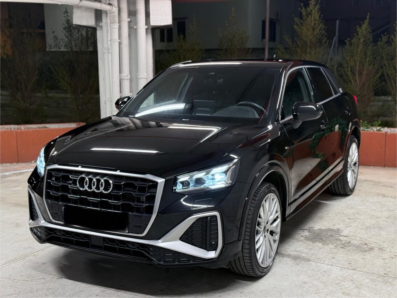 Audi Q2 35 TDI 150cv - S LINE - FULL LED - COCKPIT