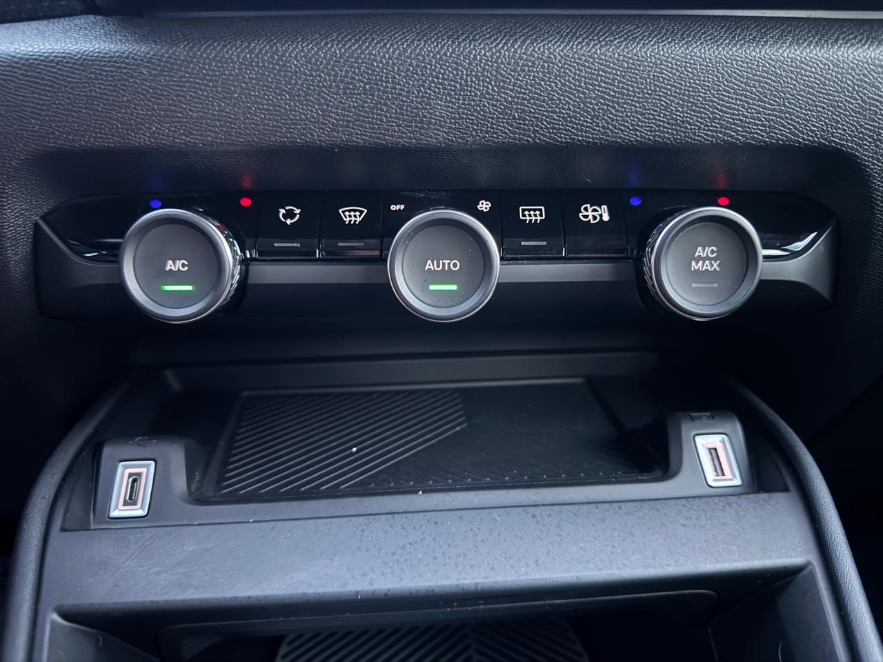 Citroen C4 BlueHDi 130 S&S EAT8 Feel Pack