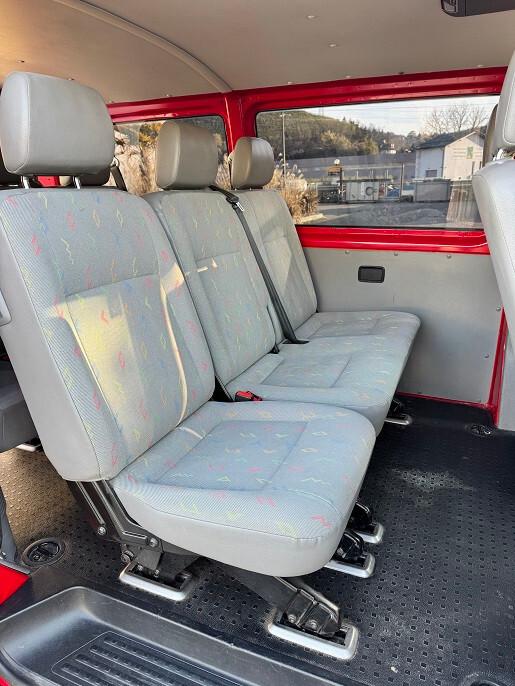 Volkswagen Transporter 2.5 TDI/130CV PC Kombi