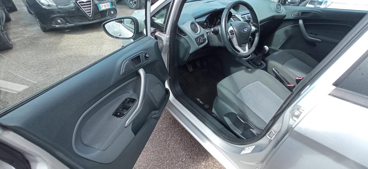 Ford Fiesta 1.4 TDCi LEGGI!