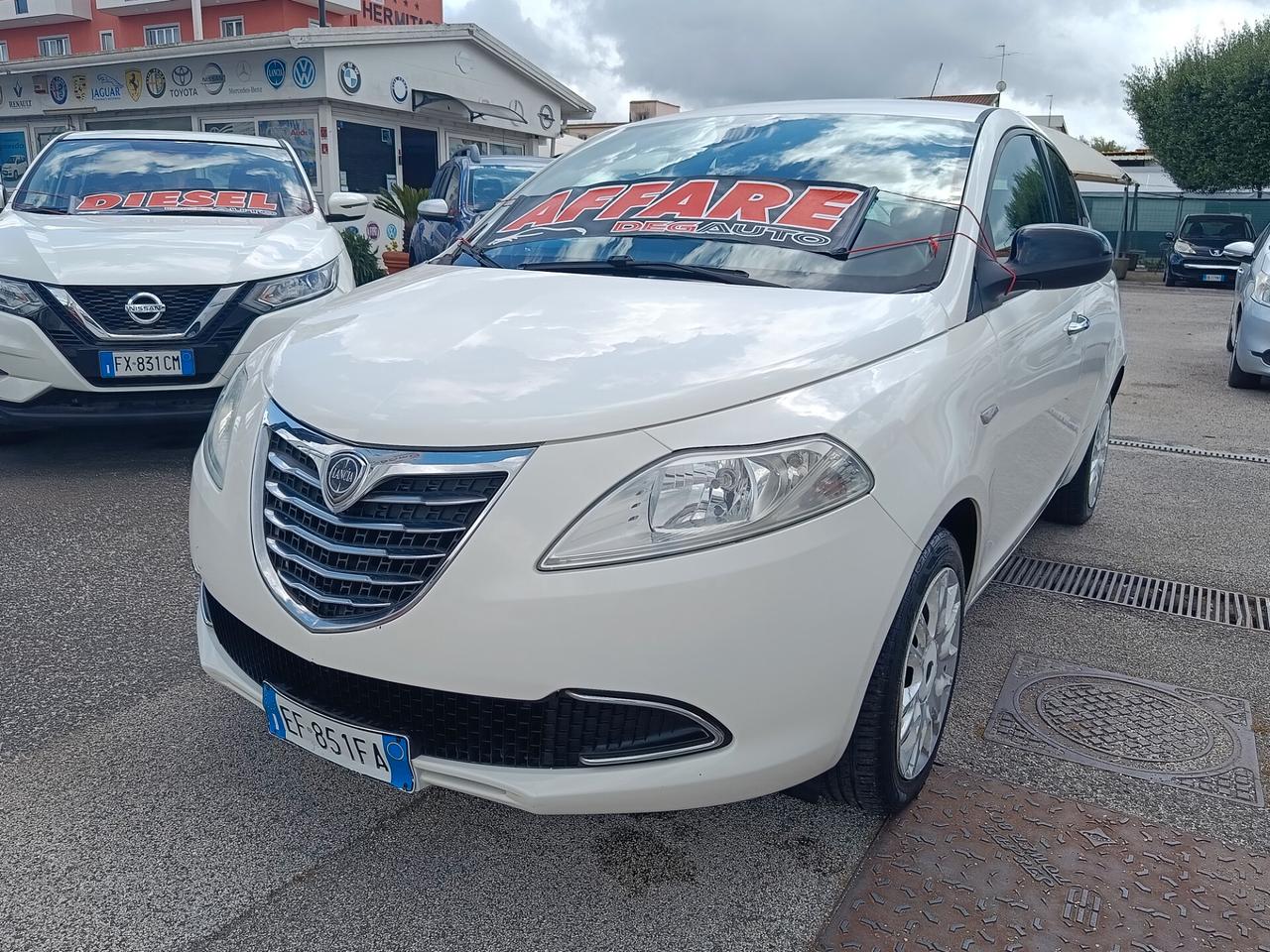 Lancia Ypsilon 1.2 69CV 5 porte S&S Gold