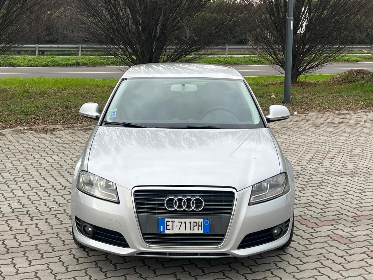 Audi A3 1.6 TDI 105 CV CR Ambiente