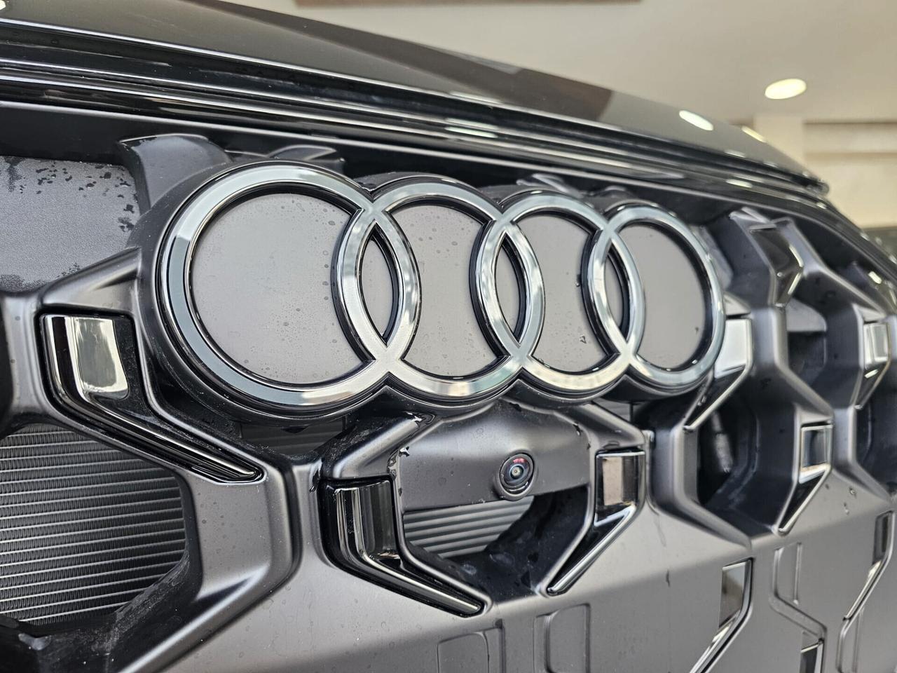 Audi Q5 SPB 40 TDI quattro S tronic Identity Black