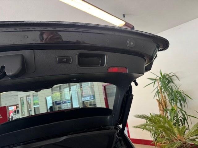PORSCHE Macan 3.0 S