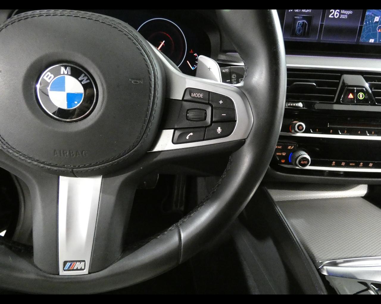 BMW Serie 5(G30/31/F90) - 525d Touring Msport