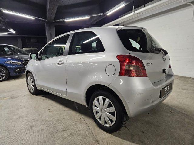 TOYOTA Yaris 1.3 3 porte AUTOMATICA