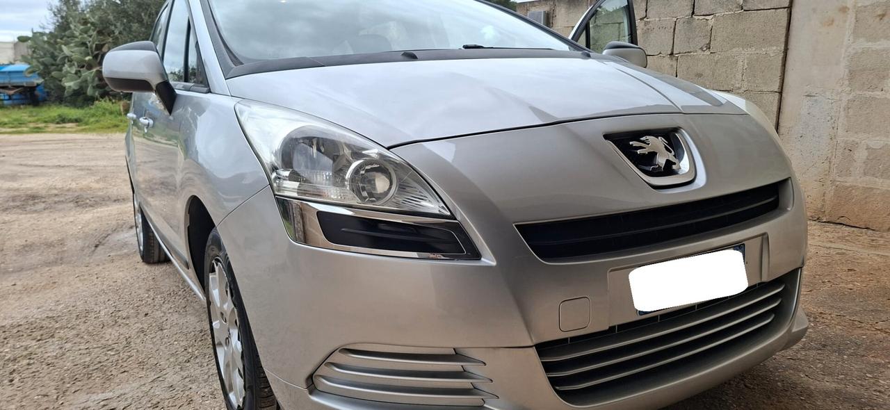 Peugeot 5008 1.6 HDi 110CV Business