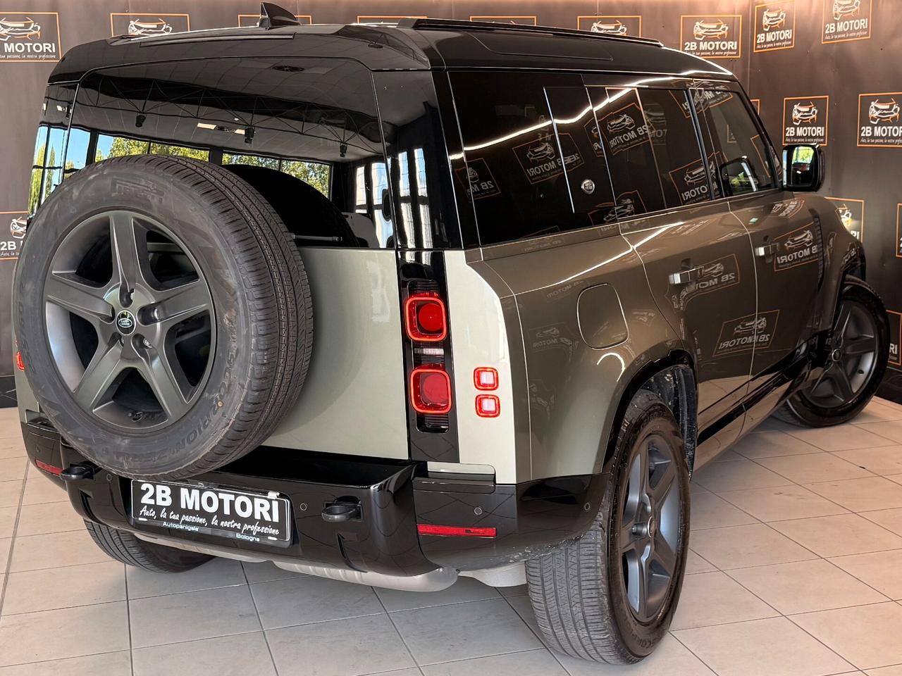 Land Rover Defender 110 3.0D I6 250 CV AWD Auto X-Dynamic SE