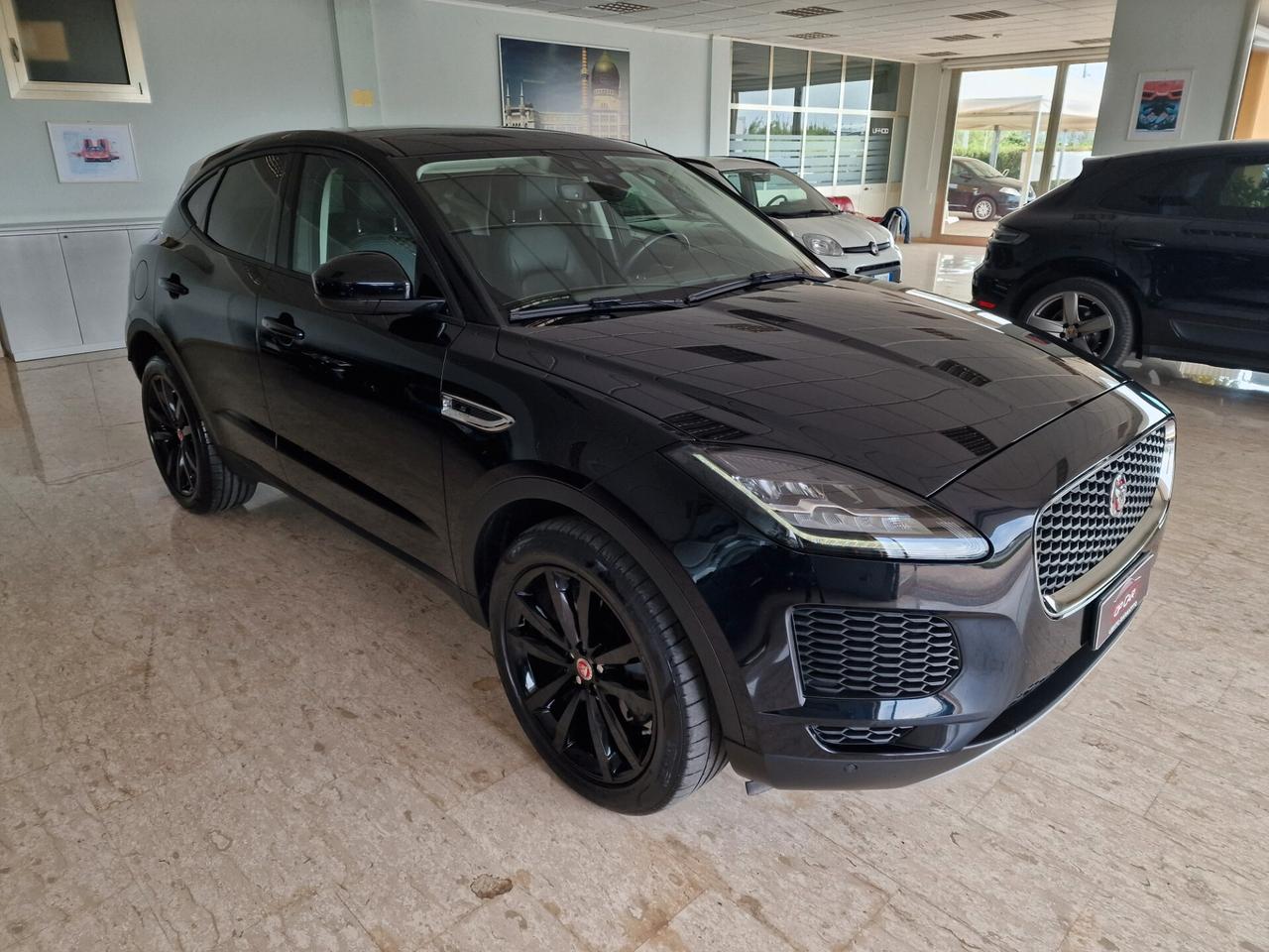 Jaguar E-Pace 2.0d 180 AWD TETTO