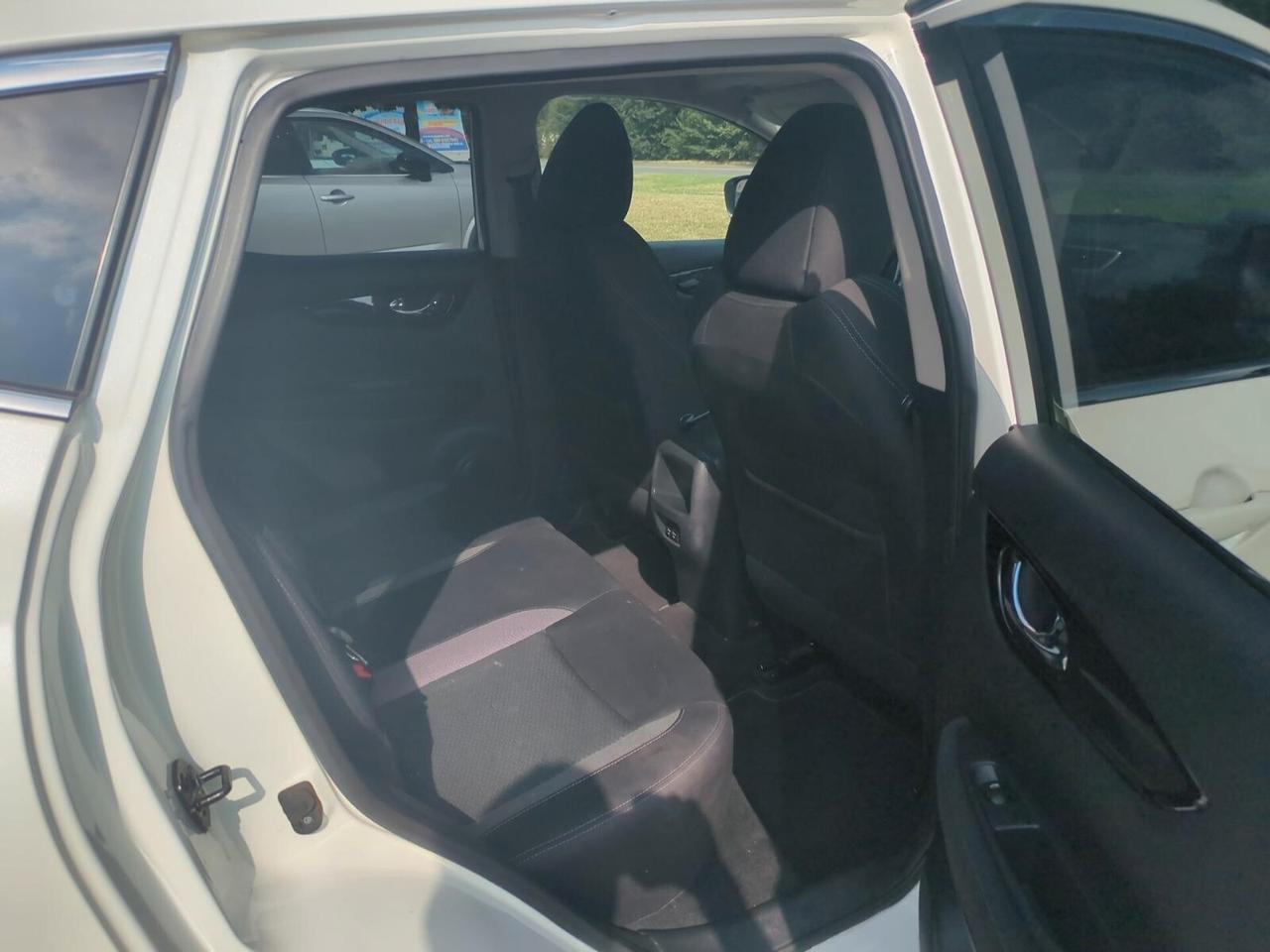 Nissan Qashqai 1.7 dCi 150 CV 4WD CVT N-Connecta TETTO LED TELEC 360 18'
