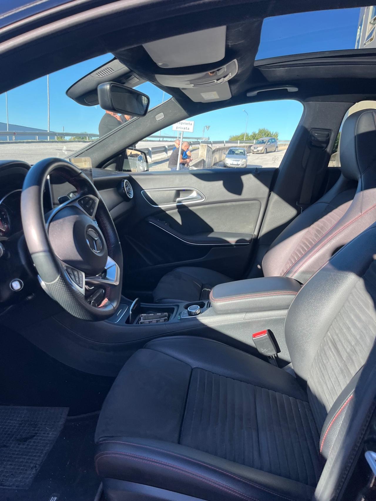 Mercedes-benz CLA 200 d Automatic Premium
