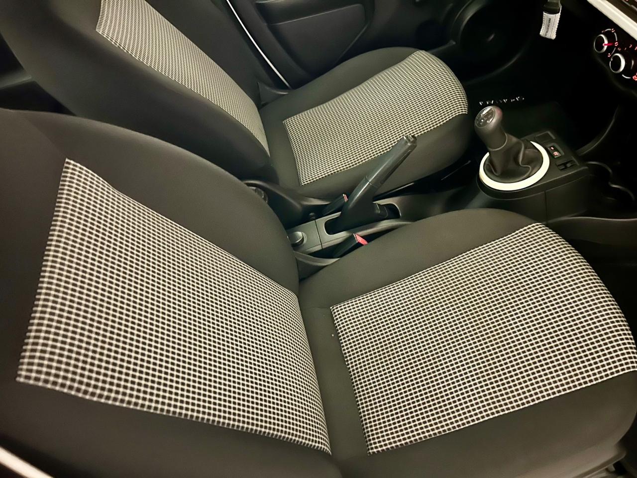 Renault Twingo SCe Lovely