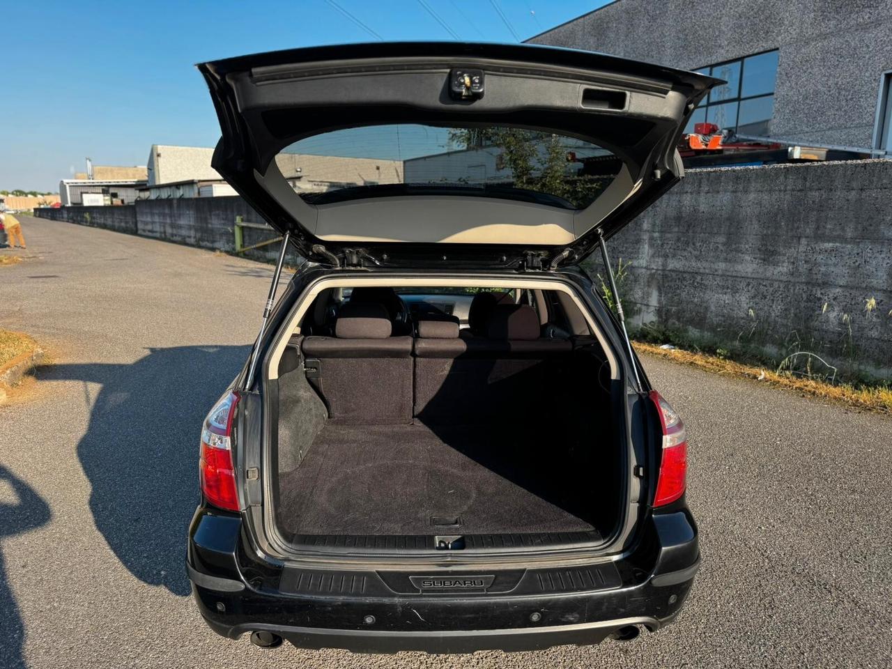 Subaru OUTBACK 2.5i VCGP Bi-Fuel