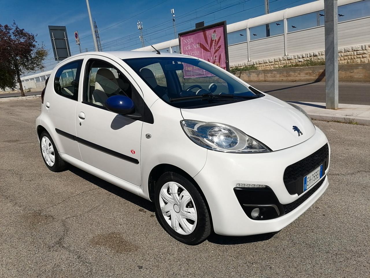 Peugeot 107 1.0 68CV 5p. Superga *SOLO 80.000 KM* 2012