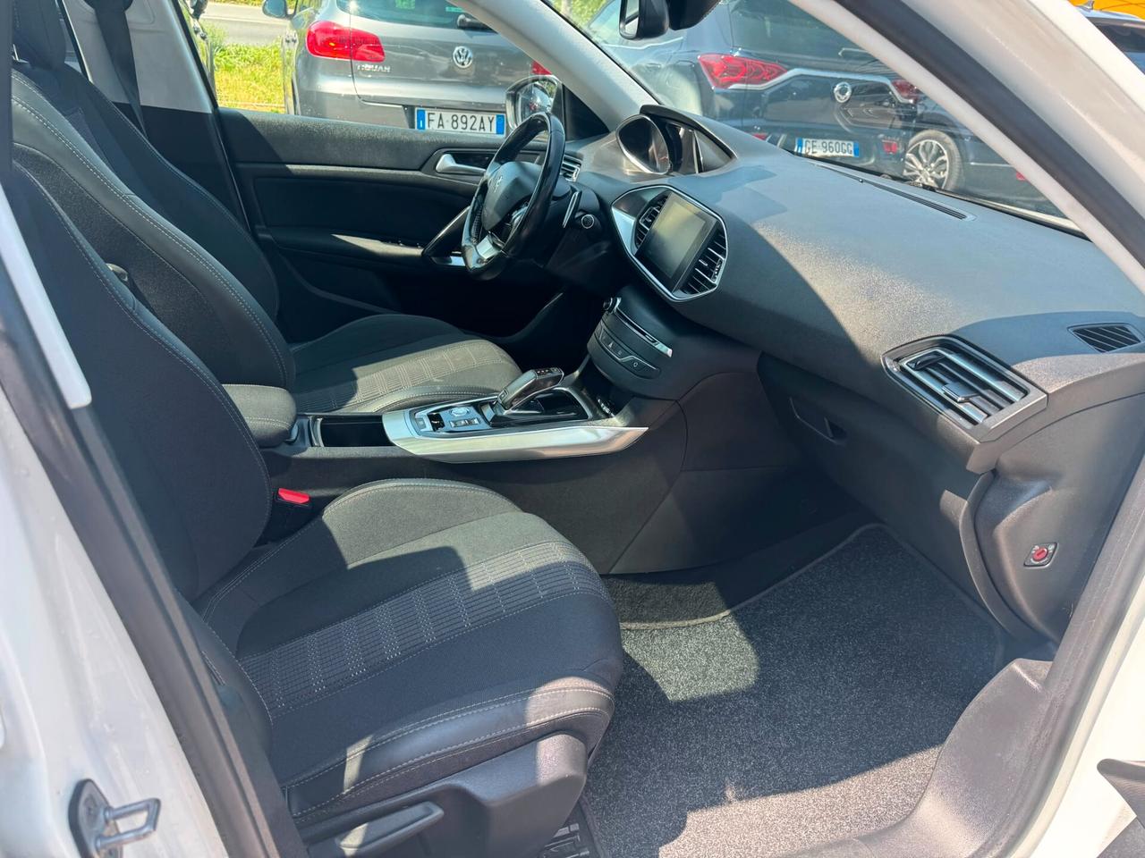 Peugeot 308 BlueHDi 130 S&S EAT8 Allure *unipro* tetto* carplay*
