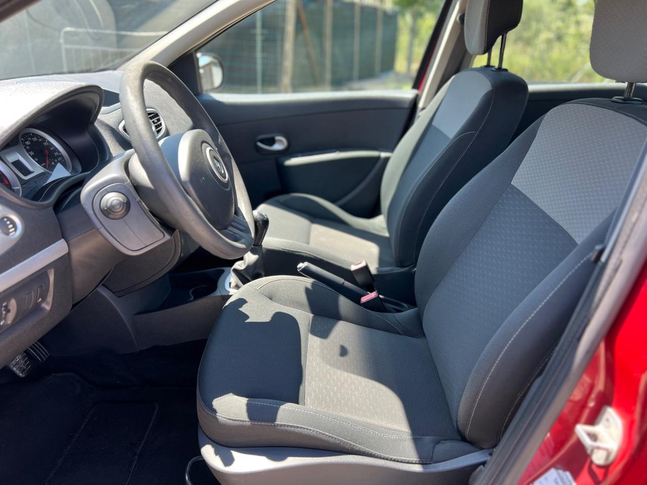 Renault Clio 1.2 16V 5 porte Confort