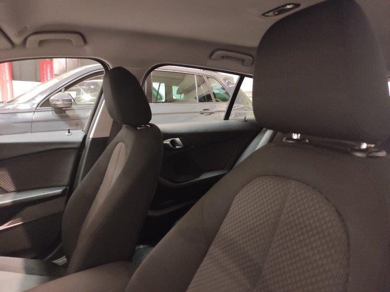 BMW Serie 1 (F40) - 116d 5p. Business Advantage