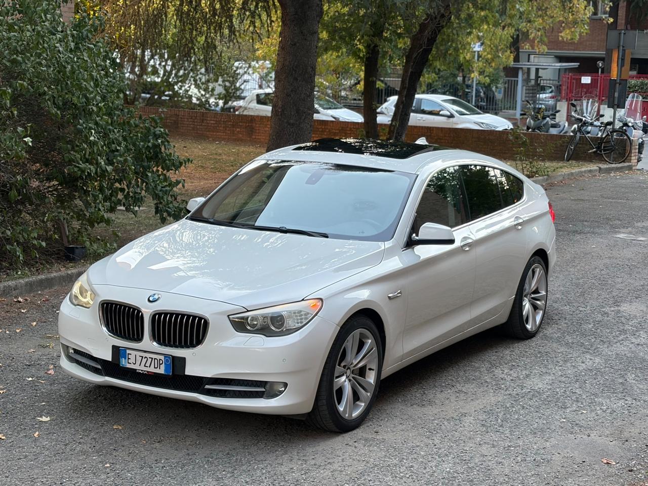 BMW 530GT 3.0d 2011 euro5 138000km pelle tetto ecc FULL