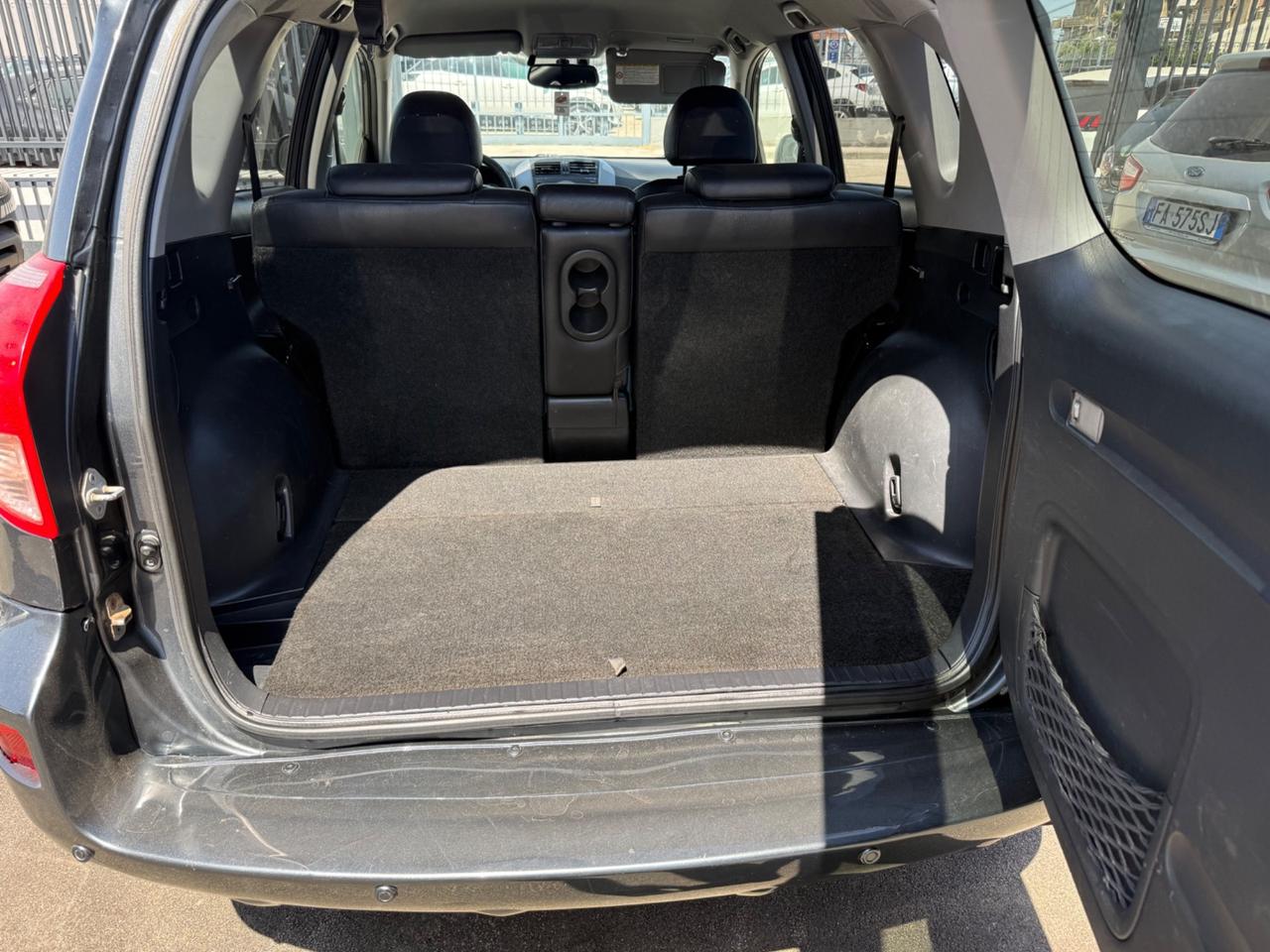 Toyota RAV 4 RAV4 Crossover 2.2 D-4D 177 CV Luxury