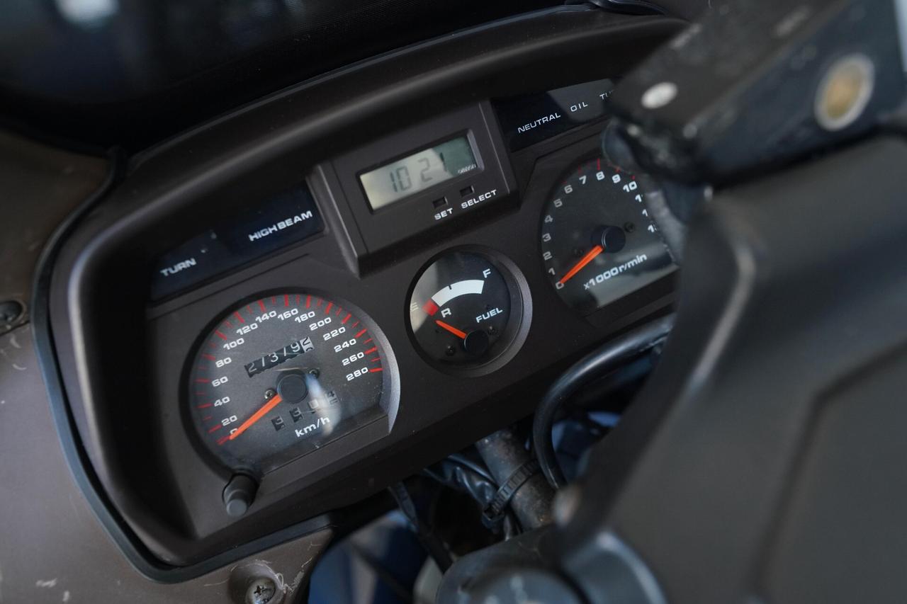 Suzuki GSX 1100 GRAND TOURER SPORT